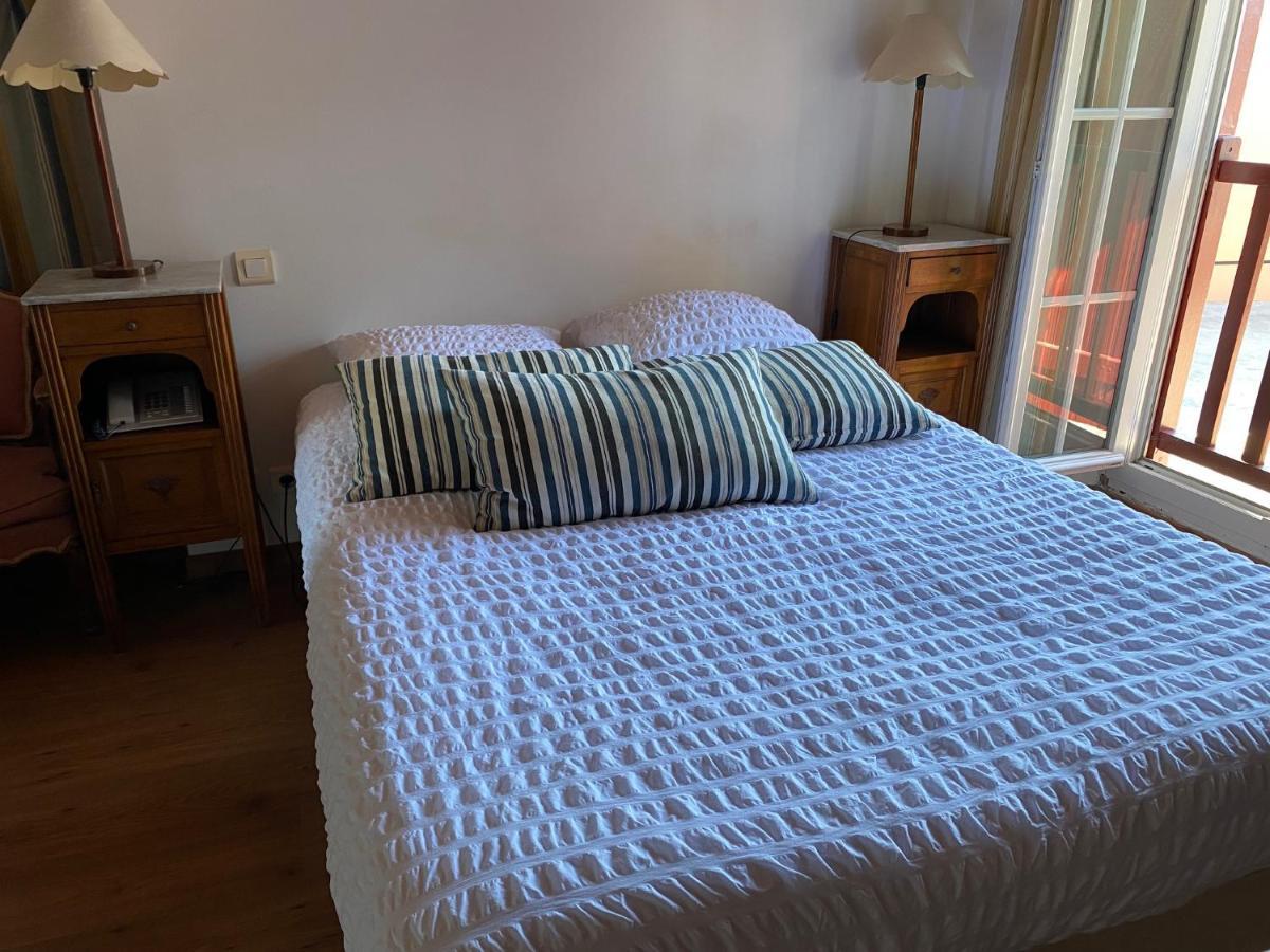 Auberge Chez Tante Ursule Cambo-les-Bains Esterno foto