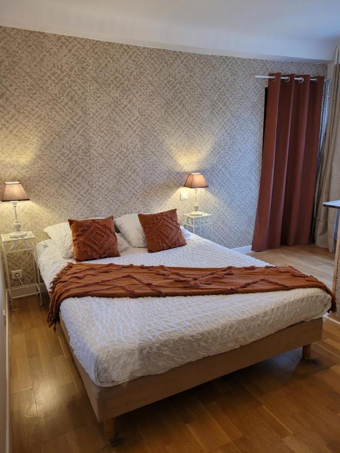 Auberge Chez Tante Ursule Cambo-les-Bains Esterno foto