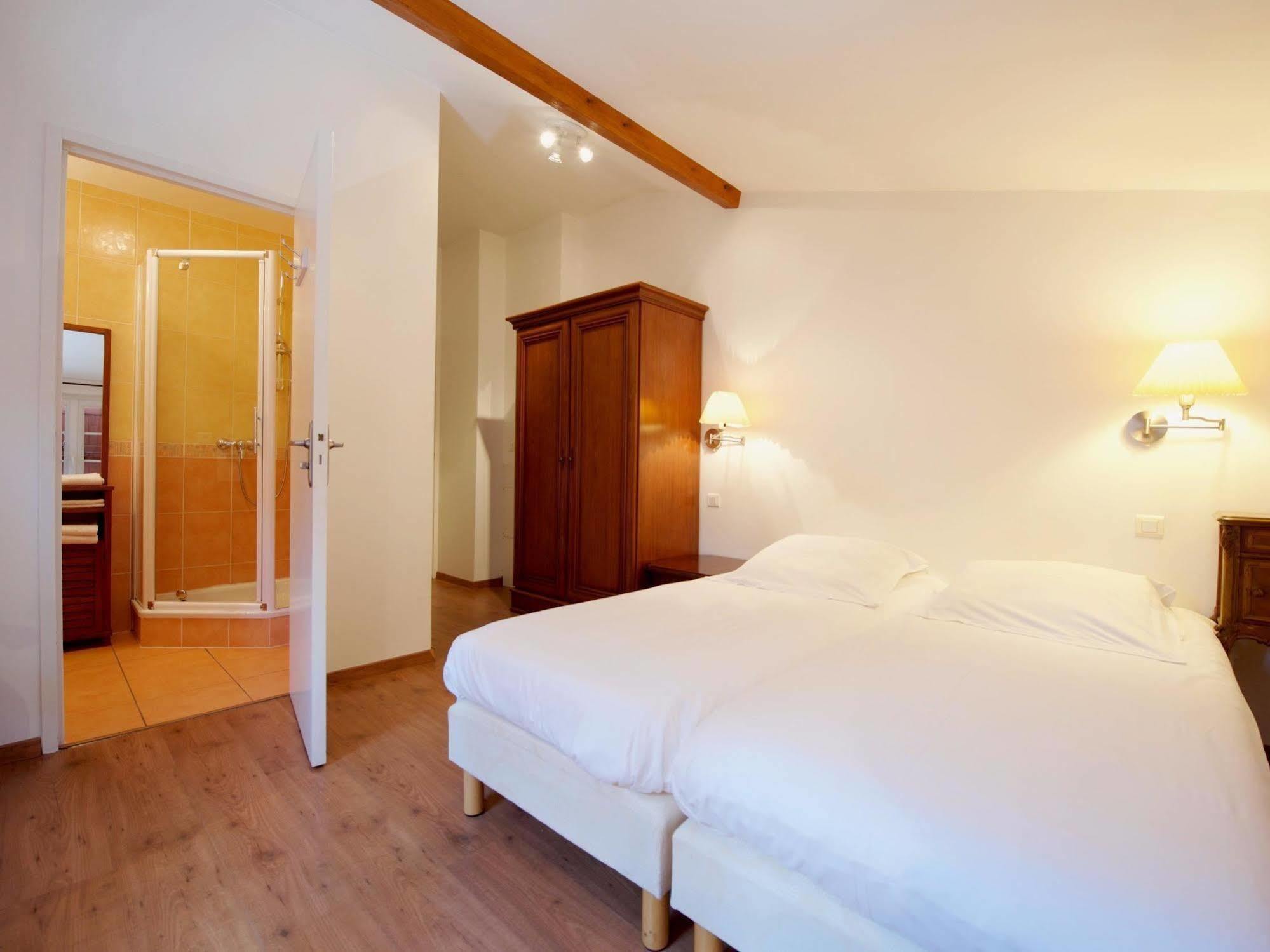 Auberge Chez Tante Ursule Cambo-les-Bains Esterno foto